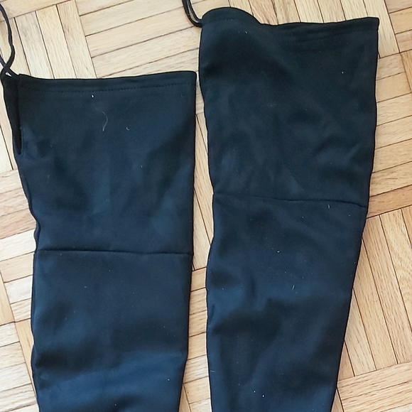 Boots - Picture 4 of 4